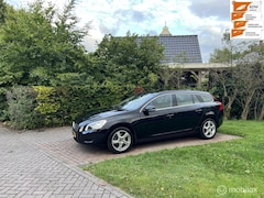 Volvo V60 - 1.6 T3 Momentum