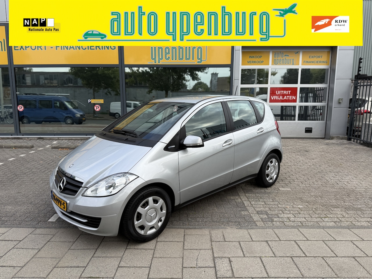 Mercedes-Benz A-klasse - 160 BlueEFFICIENCY Business Class * 150.675 Km * Navi * Airco * - AutoWereld.nl