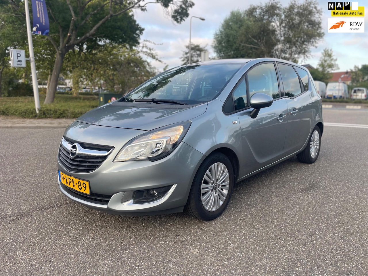 Opel Meriva - 1.4 Turbo Design Edition / navigatie / airco / cruise.control / lmv / pdc / elek.pakket / - AutoWereld.nl