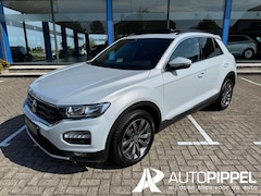 Volkswagen T-Roc - 1.5 TSI Sport | DSG | Pano dak | Trekhaak | Navi