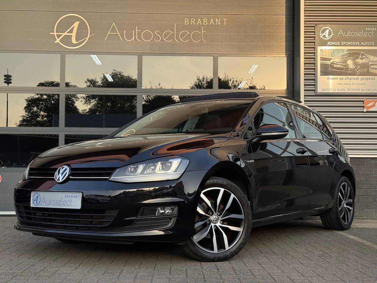 Volkswagen Golf - 1.2 TSI CUP Edition Pano LED PDC - AutoWereld.nl