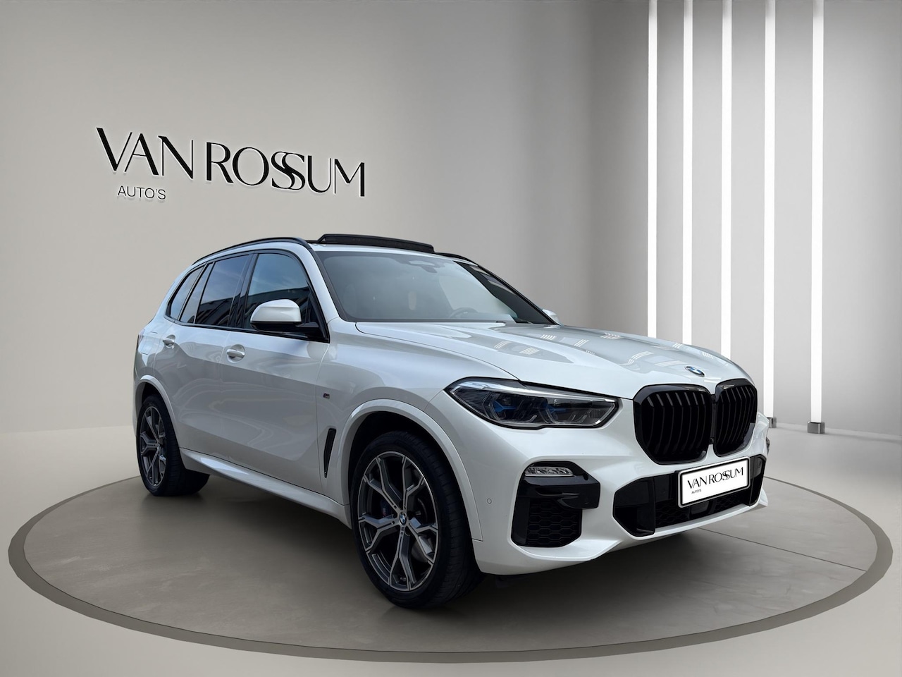 BMW X5 - xDrive45e M Sport | M sport stoelen Sky lounge Laser - AutoWereld.nl