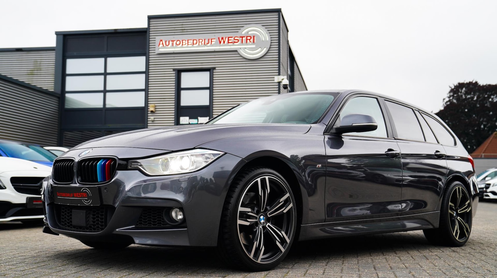 BMW 3-serie Touring - 330d High Executive | Harman\Kardon | Memory - AutoWereld.nl