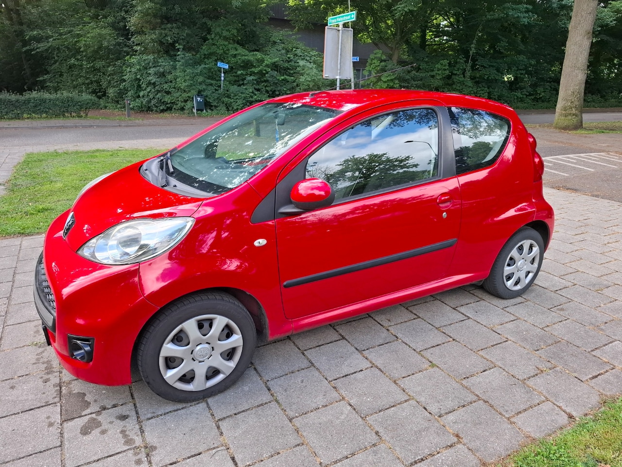 Peugeot 107 - 1.0-12V XR - AutoWereld.nl