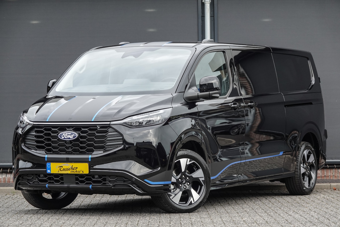 Ford Transit Custom - L2H1 2.5 PHEV 233Pk | Sport | Plug In Hybrid | B&O Sound | 360° Camera | 2xschuifdeur | Tr - AutoWereld.nl