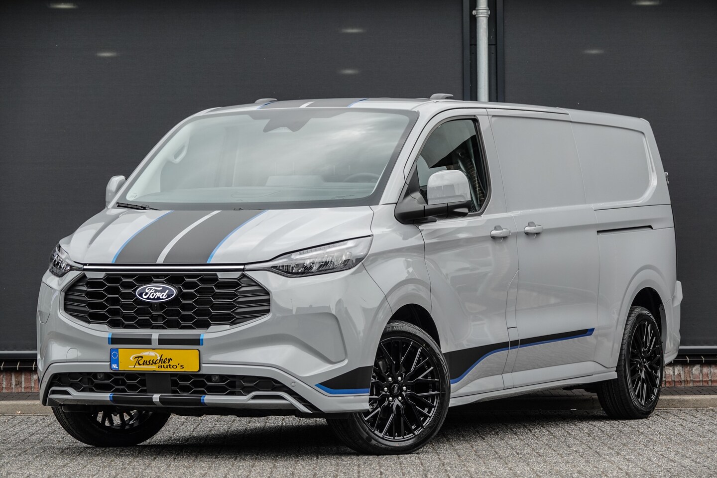 Ford Transit Custom - L2H1 2.5 PHEV 233Pk | Sport | Plug In Hybrid | B&O Sound | 360° Camera | 2xschuifdeur | Tr - AutoWereld.nl