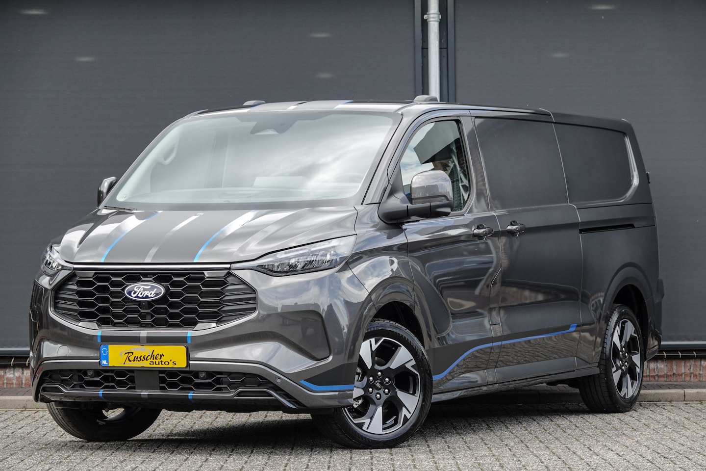 Ford Transit Custom - L2H1 2.5 PHEV 233Pk | Sport | Plug In Hybrid | B&O Sound | 360° Camera | 2xschuifdeur | Tr - AutoWereld.nl