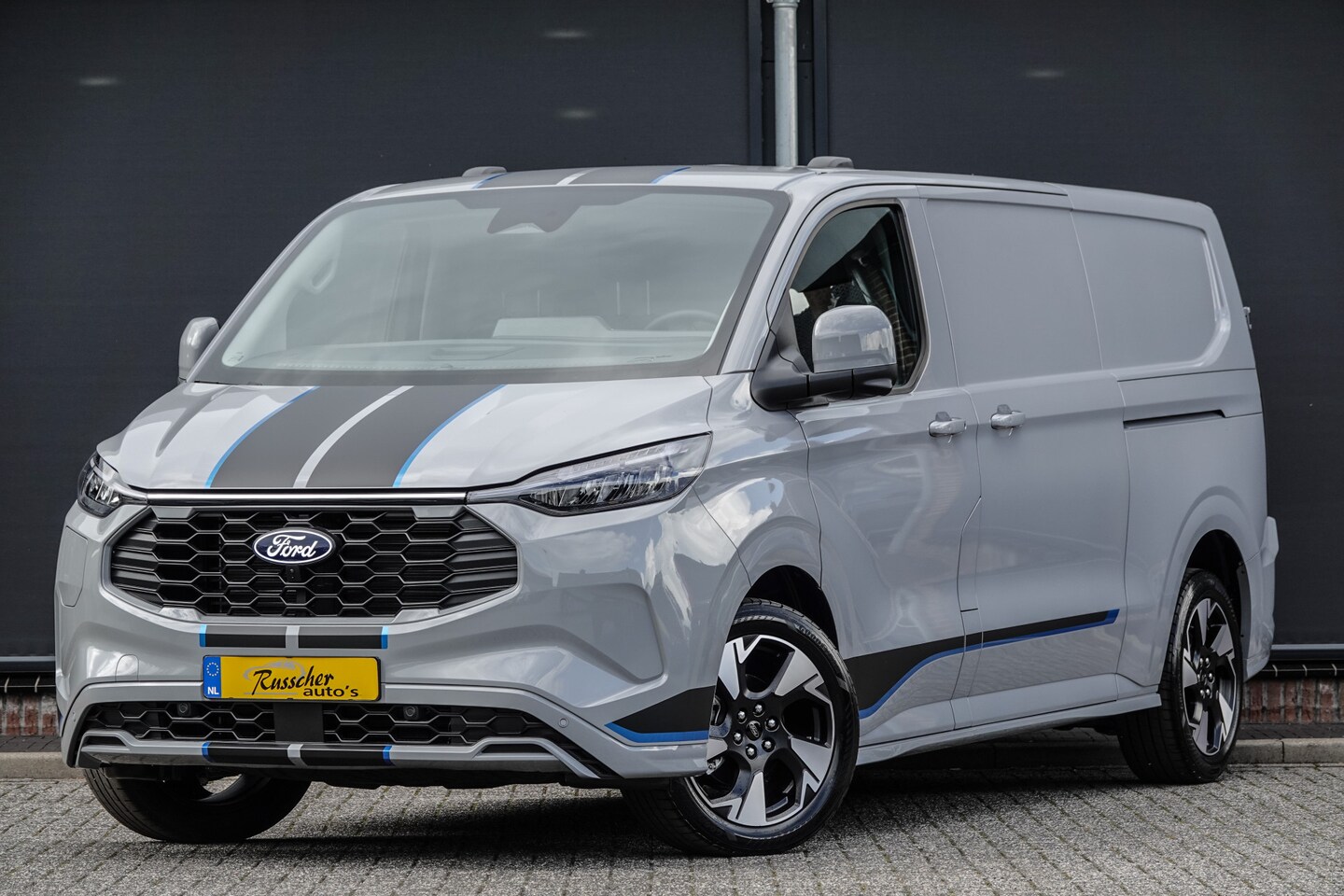 Ford Transit Custom - L2H1 2.5 PHEV 233Pk | Sport | Plug In Hybrid | B&O Sound | 360° Camera | 2xschuifdeur | Tr - AutoWereld.nl