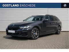 BMW 5-serie Touring - 530e xDrive High Executive M Sport Automaat / Panoramadak / Trekhaak / Achteruitrijcamera