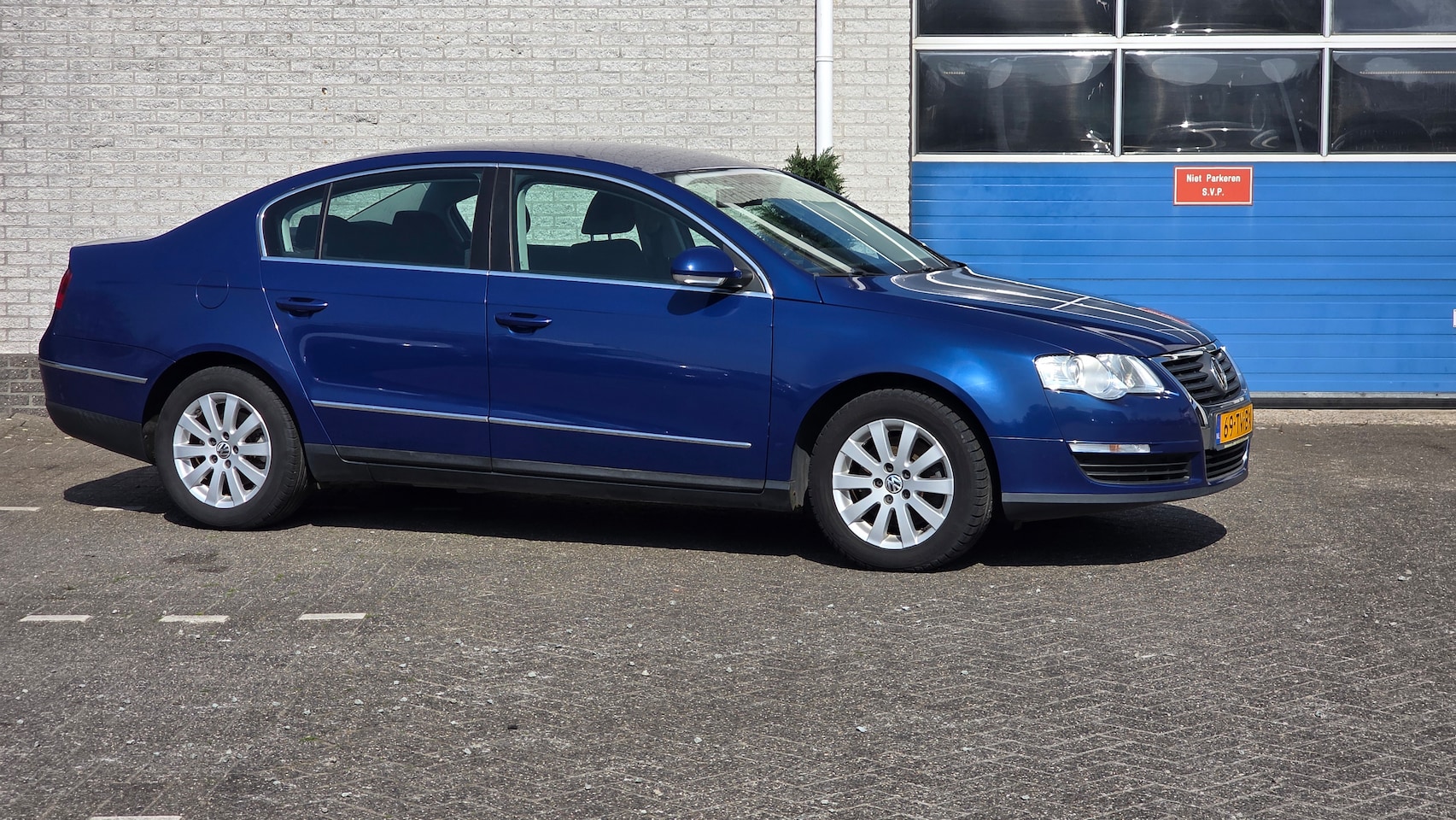 Volkswagen Passat - 2.0 FSI Sportline Business - AutoWereld.nl