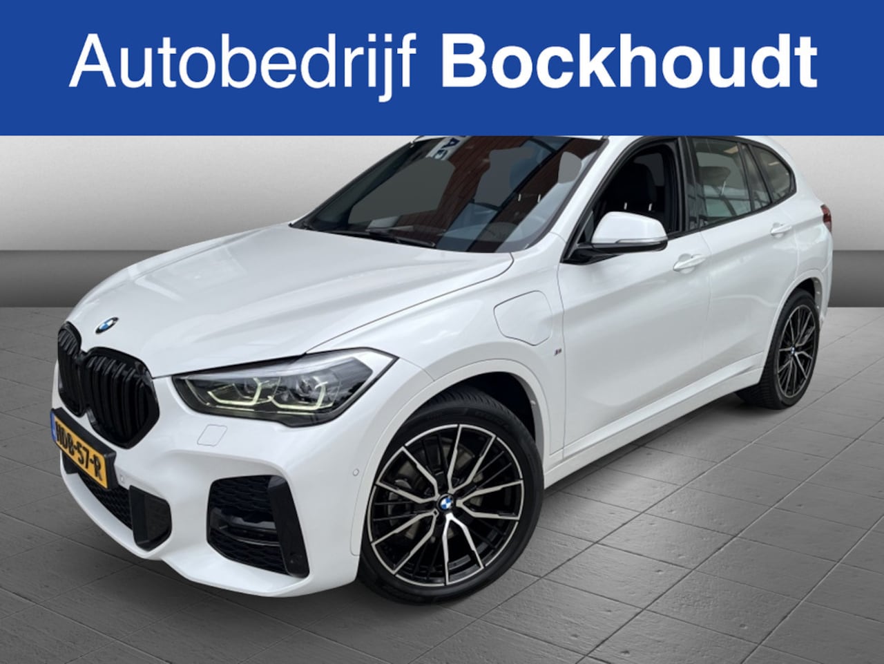BMW X1 - xDrive25e High Exec. | M-Sport | Navi | Stoelverwarming - AutoWereld.nl