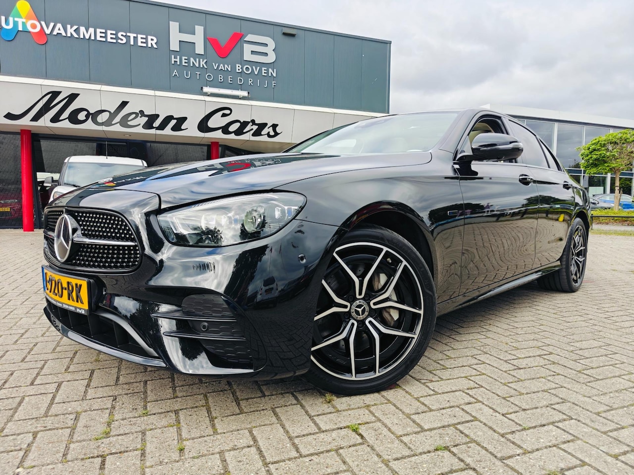 Mercedes-Benz E-klasse - 300 e AMG Line Full Options - AutoWereld.nl