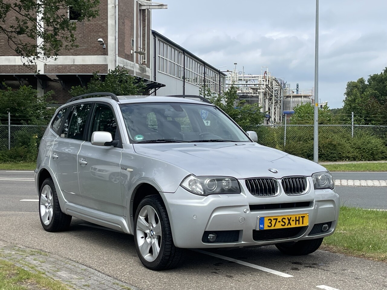 BMW X3 - 3.0d Executive | M SPORT | 4WD | TREKHAAK | NAV | 6 CILINDER - AutoWereld.nl