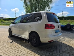 Volkswagen Touran - 2.0 TDI Comfortline BlueMotion / AUTOMAAT