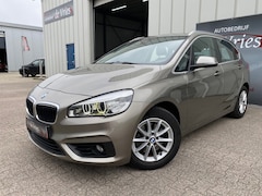 BMW 2-serie Active Tourer - 218i Essential Automaat / Clima / Cruise / Navi / Trekhaak