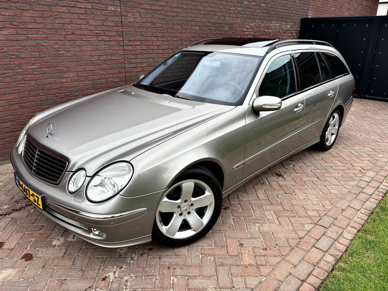 Mercedes-Benz E-klasse Combi - 500 Avantgarde 4-Matic Designo Youngtimer BTW Auto - AutoWereld.nl
