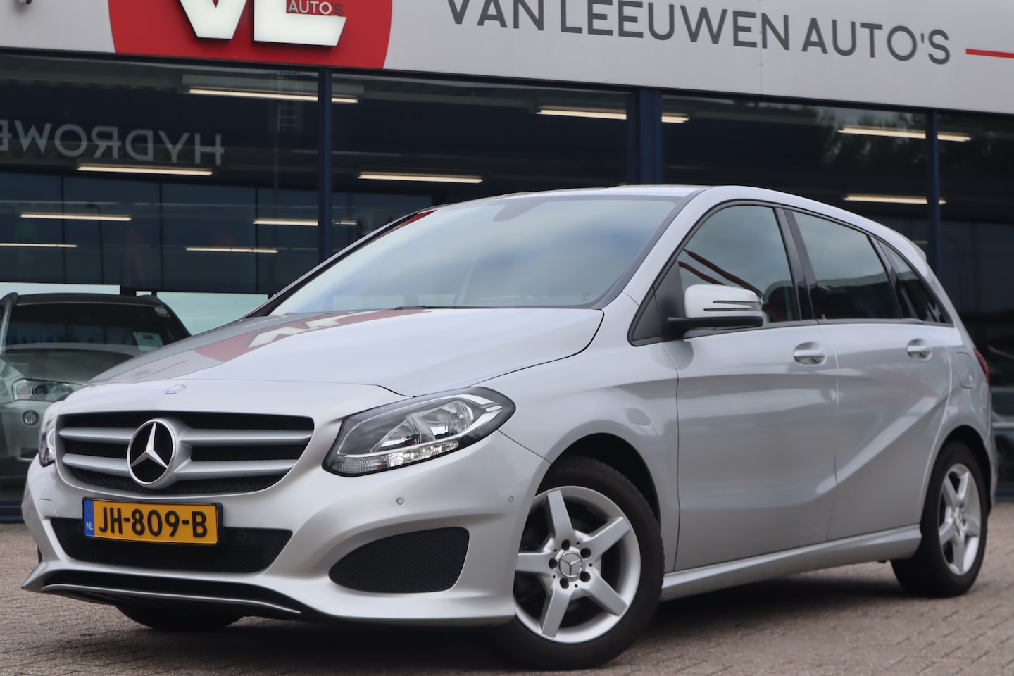 Mercedes-Benz B-klasse - 180 Ambition | Navi | Stoelverwarming | Cruise - AutoWereld.nl