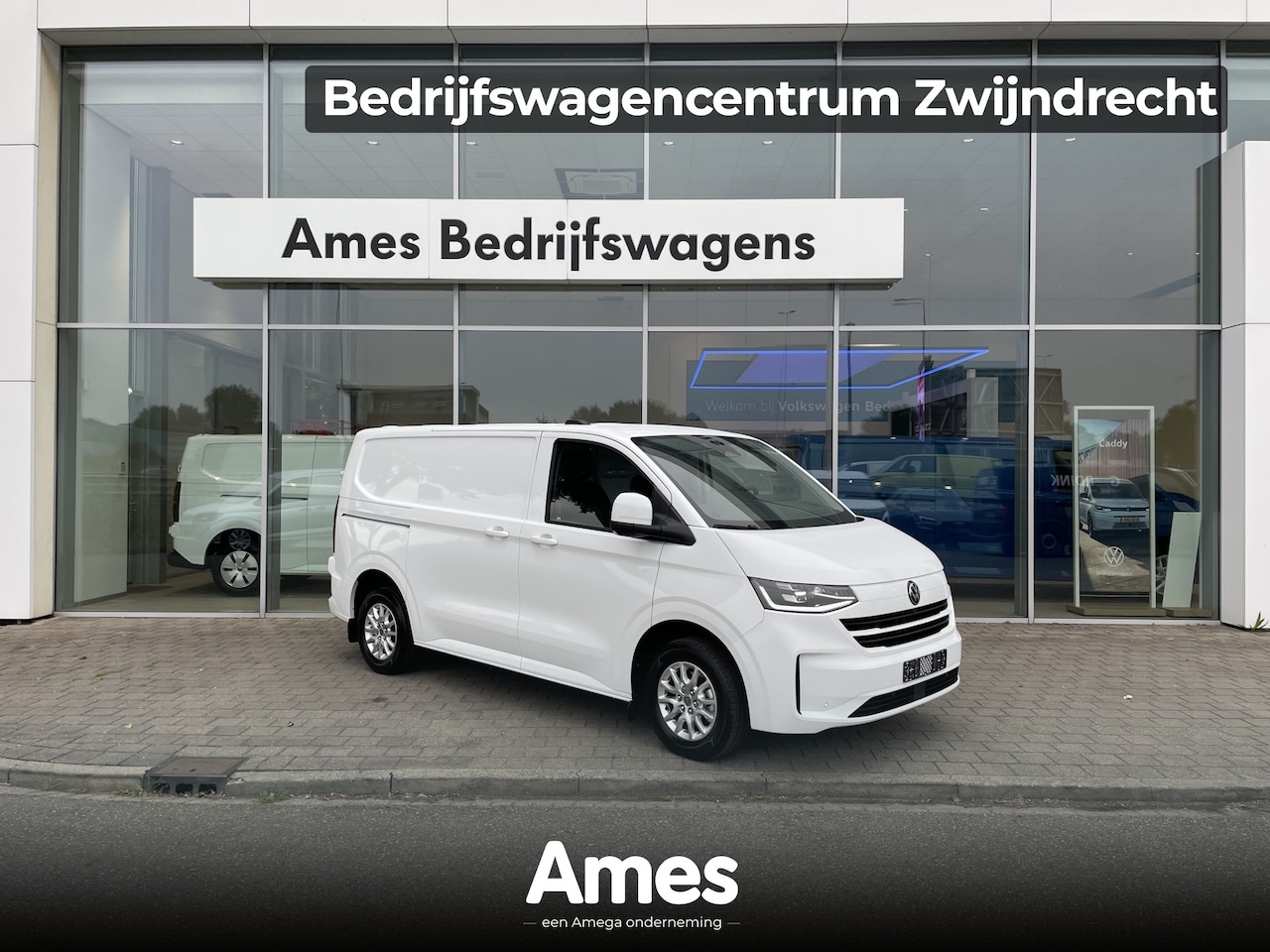 Volkswagen Transporter - 2.0 TDI L1 Style 110Pk Hand | Trekhaak | Camera | IQ Light | Incl. BPM - AutoWereld.nl