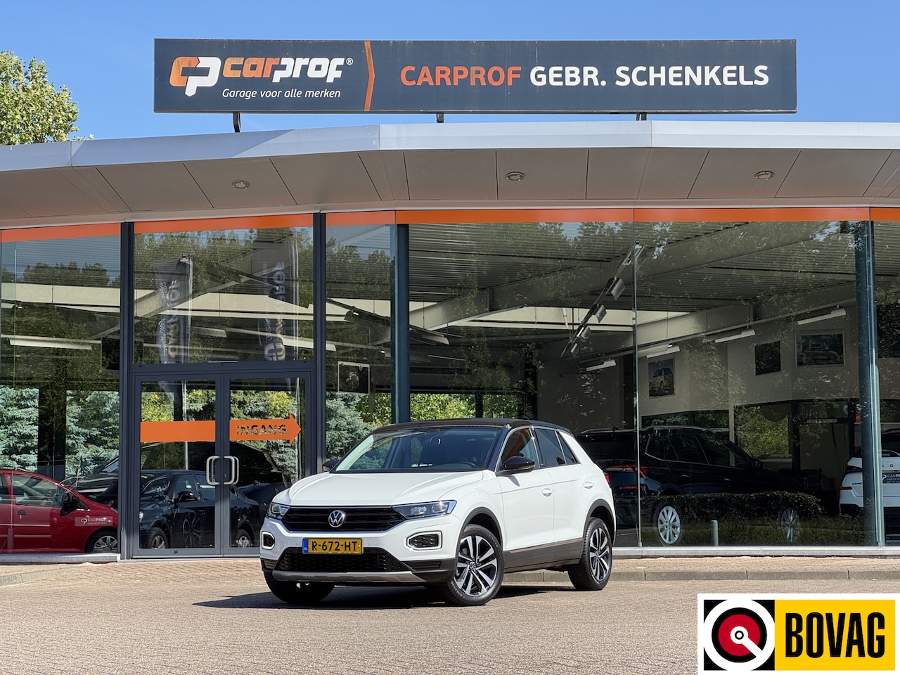 Volkswagen T-Roc - 1.0 TSI UNITED 110 pK | CARPLAY | Stoelverwarming | 17" L.M. | Parkeersensoren V+A | - AutoWereld.nl