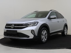 Volkswagen Taigo - 1.0 TSI Life Edition | Parkeersensoren | Adaptieve Cruise control | Climate control | Elek