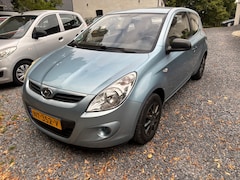 Hyundai i20 - 1.2i ActiveVersion AIRCO