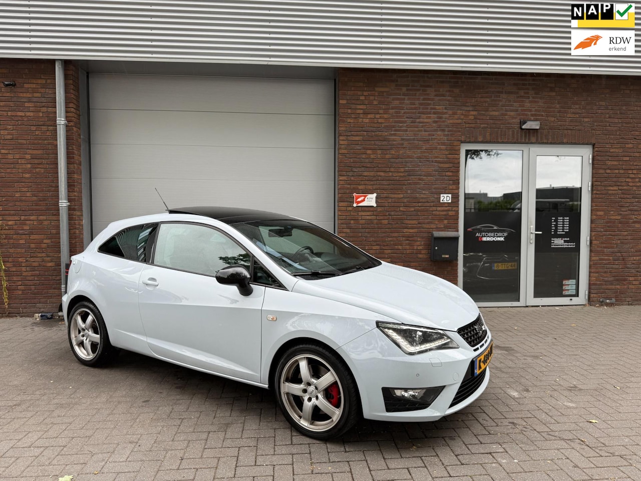 SEAT Ibiza SC - 1.4 TSI Cupra|AUTOMAAT|PANO|NAVI|180PK - AutoWereld.nl