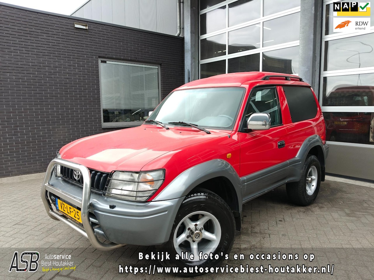 Toyota Land Cruiser - LandCr. Chall. 3.0 HR Blind Van | Airco | Trekhaak | BullBar | Handgeschakeld Hi-/Low Gear - AutoWereld.nl