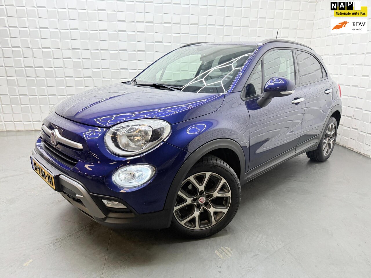 Fiat 500 X - 1.4 Turbo MultiAir Lounge KEYLESS PDC LEER - AutoWereld.nl