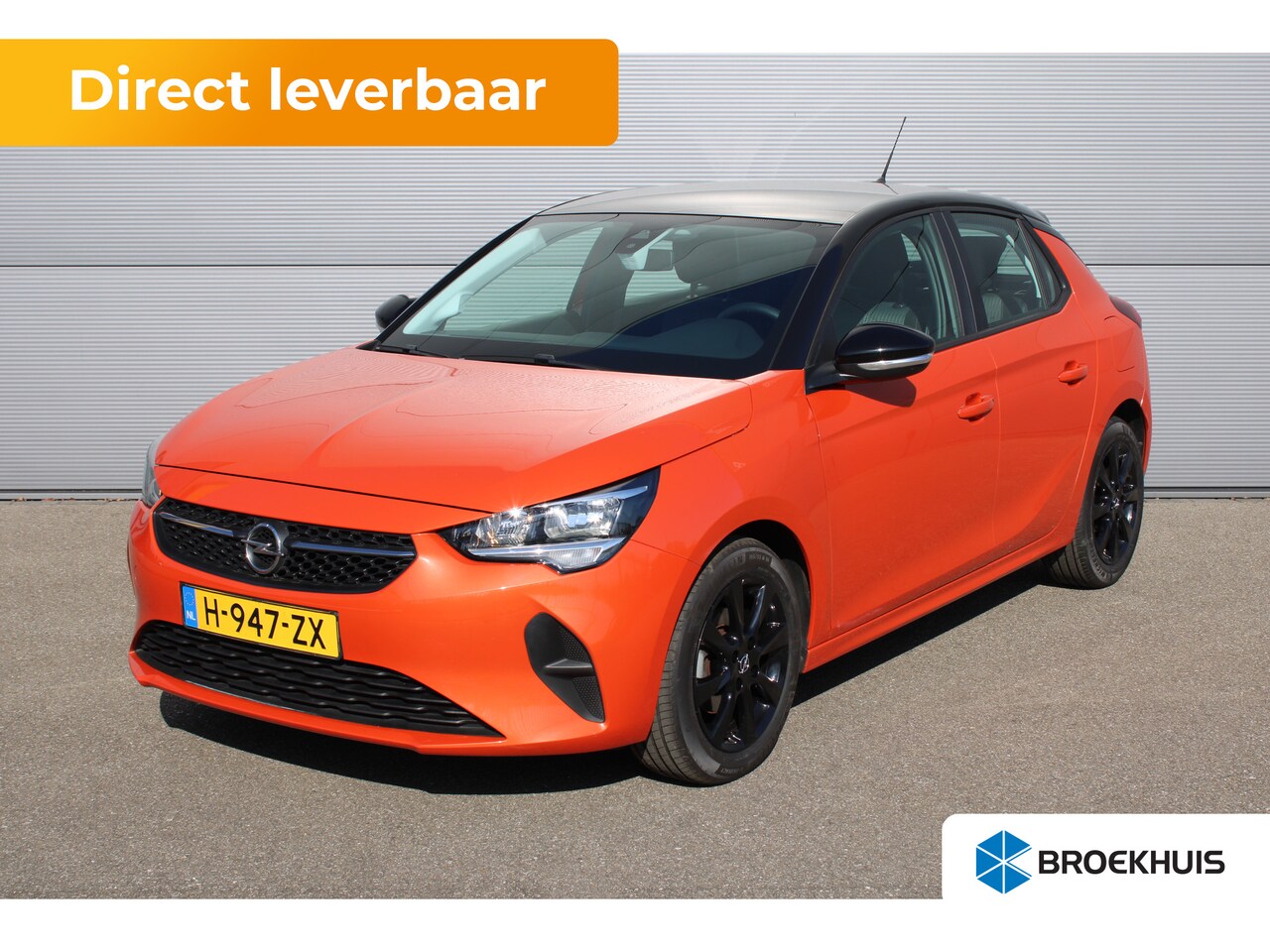 Opel Corsa - 1.2 Black-Orange Edition | Achterbank in delen neerklapbaar | Afwijkende dakkleur | Airco - AutoWereld.nl