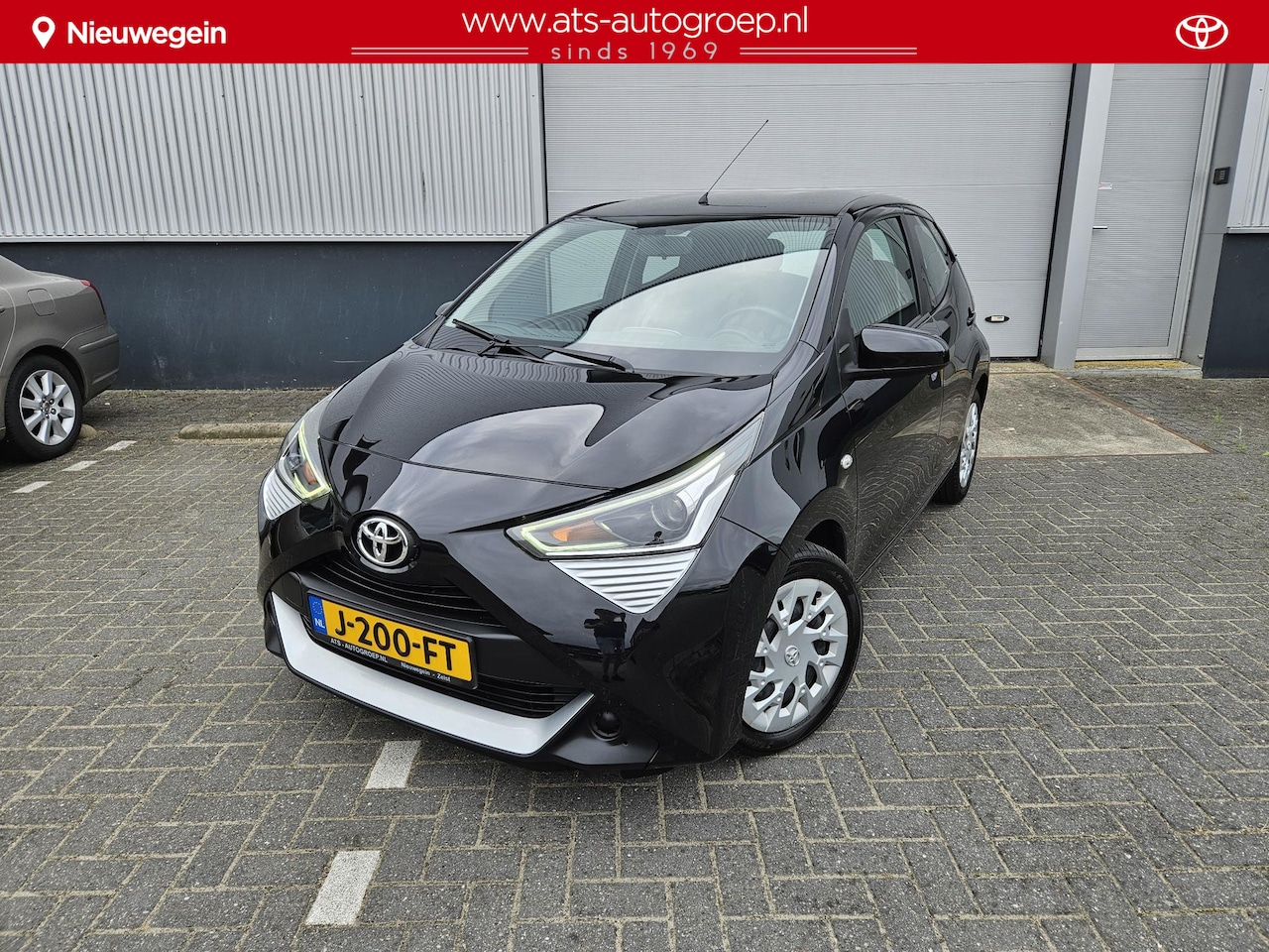 Toyota Aygo - 1.0 VVT-i x-play 1.0 VVT-i x-play , 41.000 km, Apple car play/ Android auto, org Nl en 1e Eigenaar - AutoWereld.nl