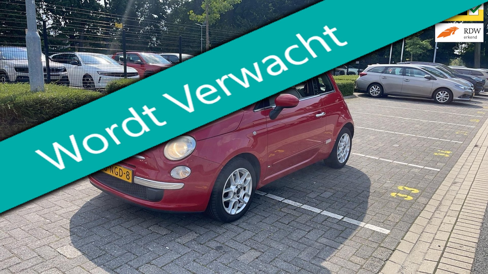 Fiat 500 - 1.2 Lounge 4-Cilinder Automaat Airco Panorama Historie - AutoWereld.nl