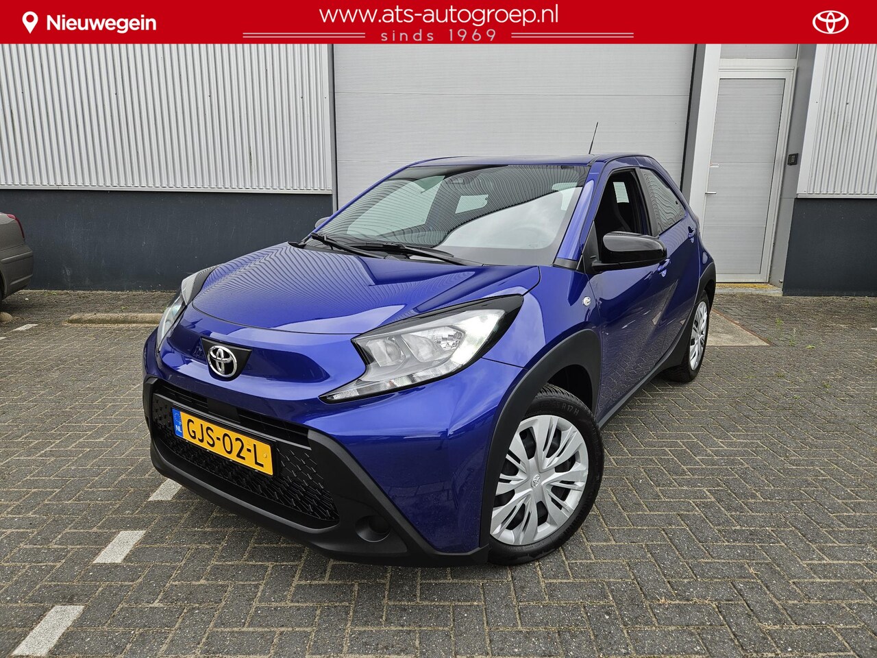 Toyota Aygo X - 1.0 VVT-i MT play 1.0 VVT-i MT Play , All Season Banden, Org Nl en 1e Eigenaar - AutoWereld.nl
