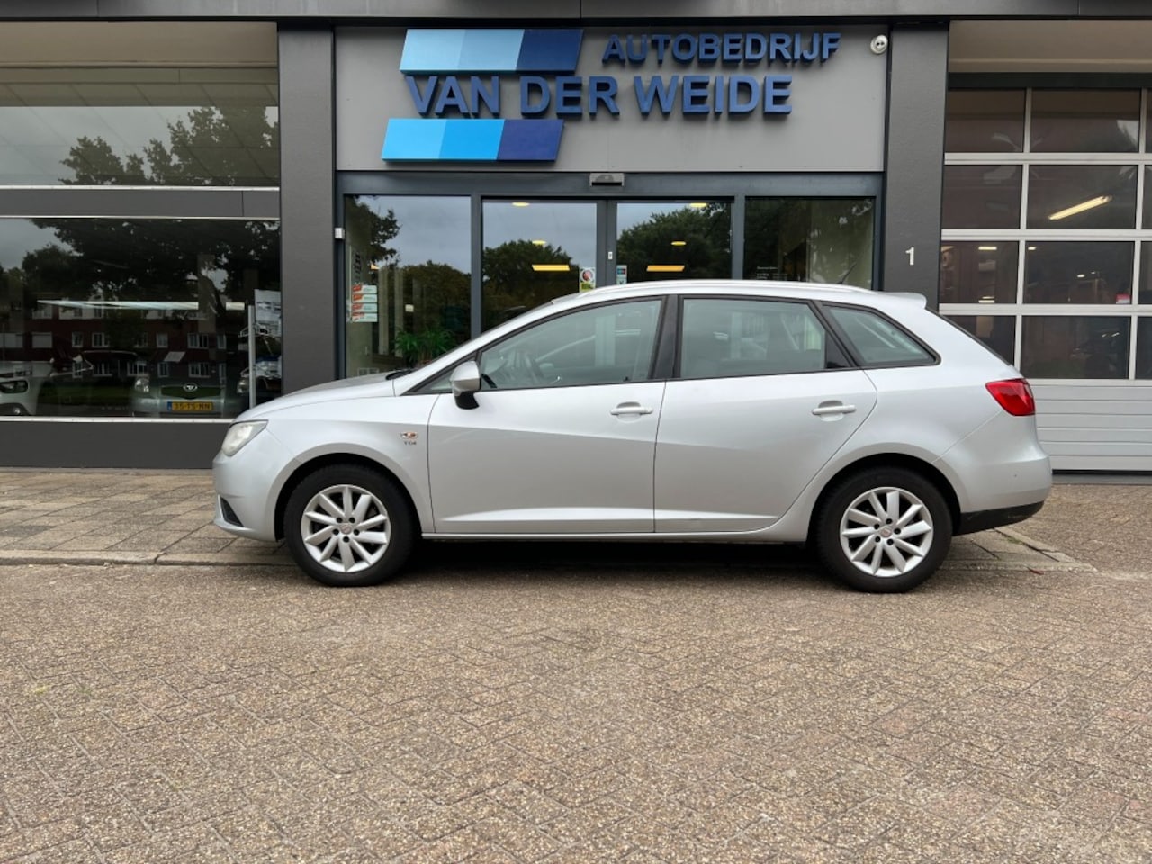 SEAT Ibiza - 1.6 TDI Style 1.6 TDI STYLE - AutoWereld.nl