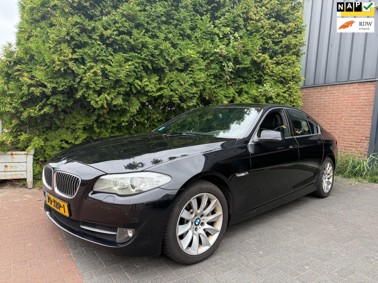 BMW 5-serie - 525d High Executive 525d High Executive,Navi,Leder,Xenon,PDC - AutoWereld.nl