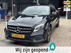 Mercedes-Benz GLA-Klasse - 200D Amg Pakket|Camera|Apk|Keyless|Memorystoelen|Pano|Vol opties