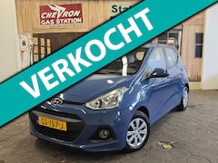 Hyundai i10 - 1.0i i-Motion Comfort/AIRCO/CRUISE/BOEKJES/