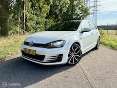 Volkswagen Golf - 7 GTI 2.0 TSI DSG Leder Keyless Camera ☑️