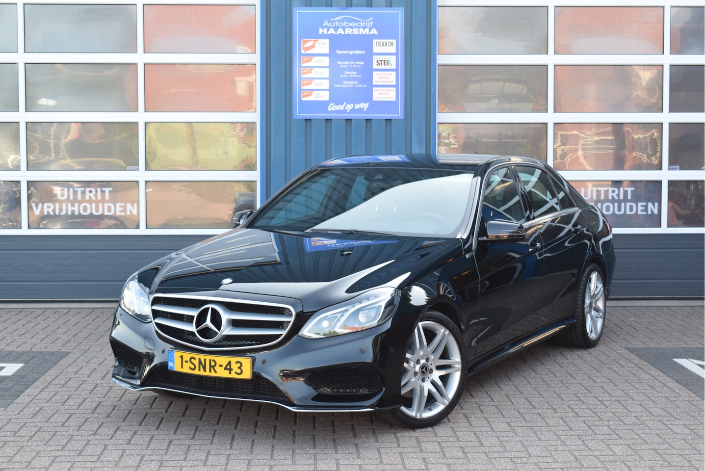 Mercedes-Benz E-klasse - 200 Ambition Avantgarde AMG - AutoWereld.nl