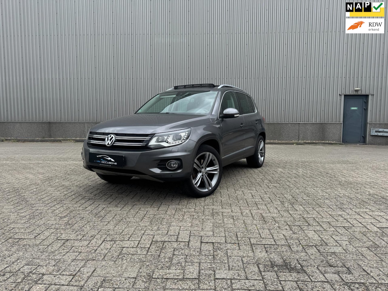 Volkswagen Tiguan - 2.0 TSI Sport&Style 4Motion - AutoWereld.nl