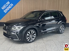 Volkswagen Tiguan - 1.5 TSI 2 x R-line Schuif-kantel dak | 20 Inch | IQ Led