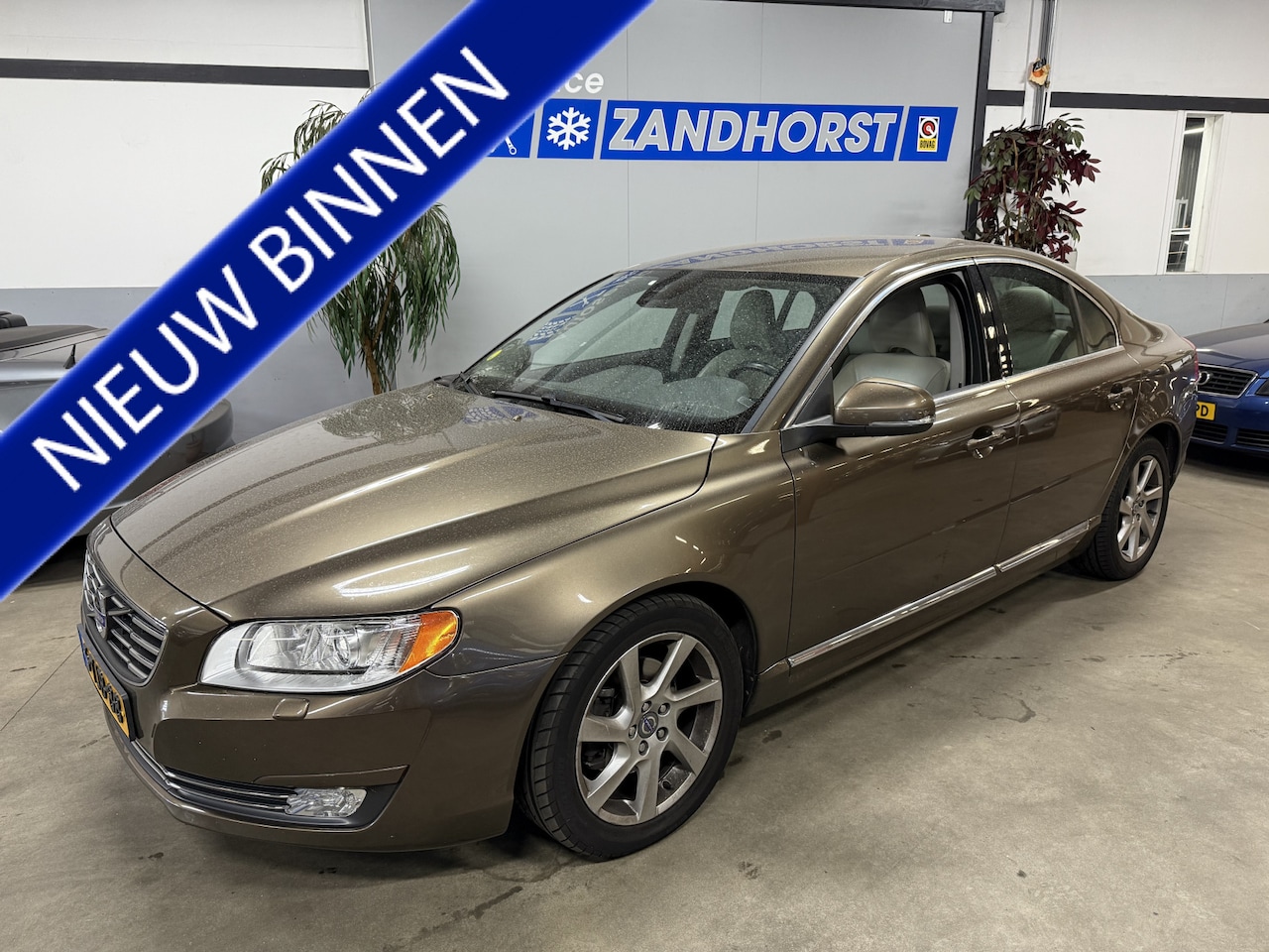Volvo S80 - 1.6 D2 Momentum 1.6 D2 Momentum - AutoWereld.nl
