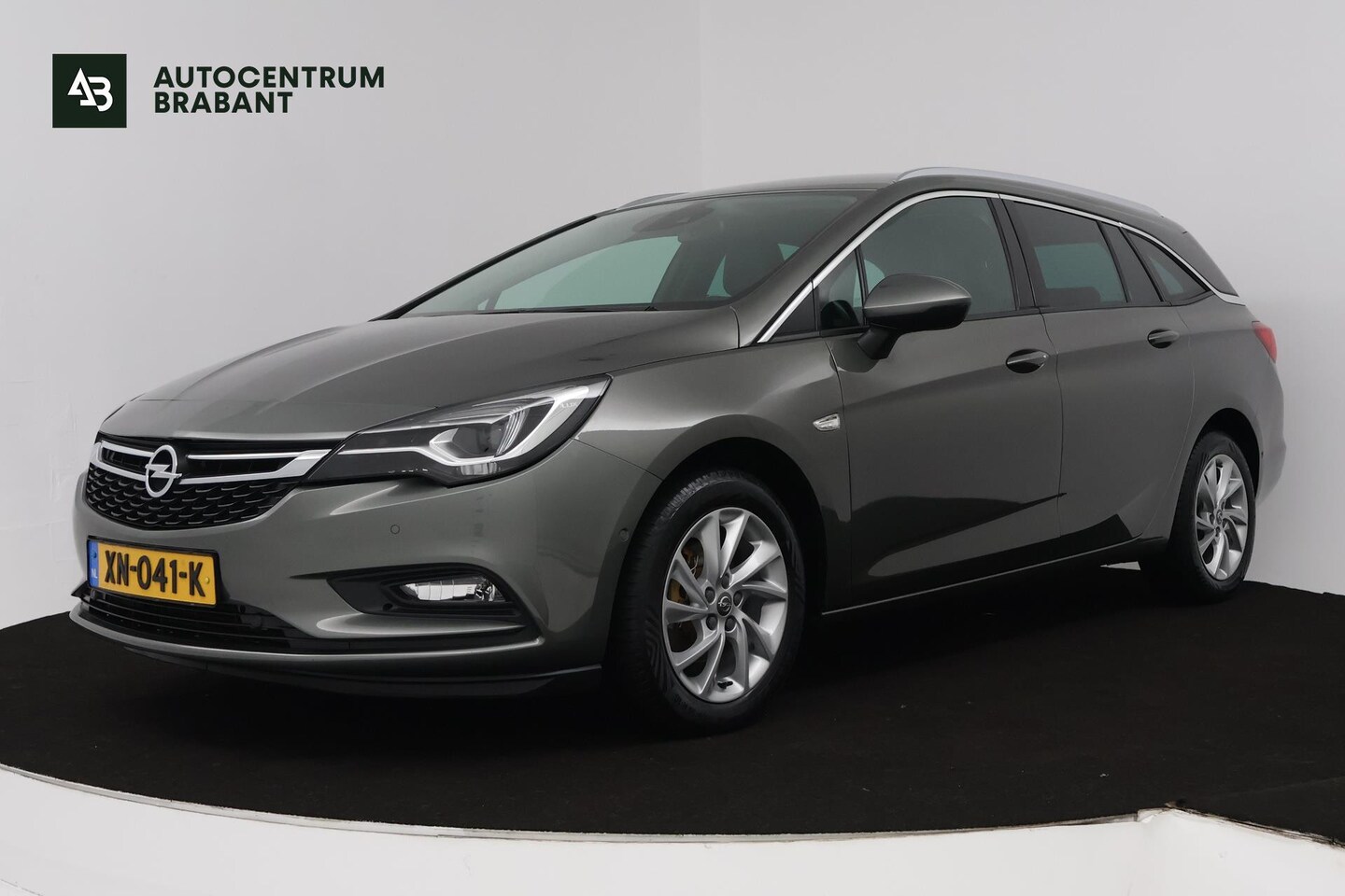 Opel Astra Sports Tourer - 1.4 Innovation (NAVIGATIE, CLIMA, CAMERA, TREKHAAK, LANE ASSIST, GROOTLICHT ASSIST) - AutoWereld.nl