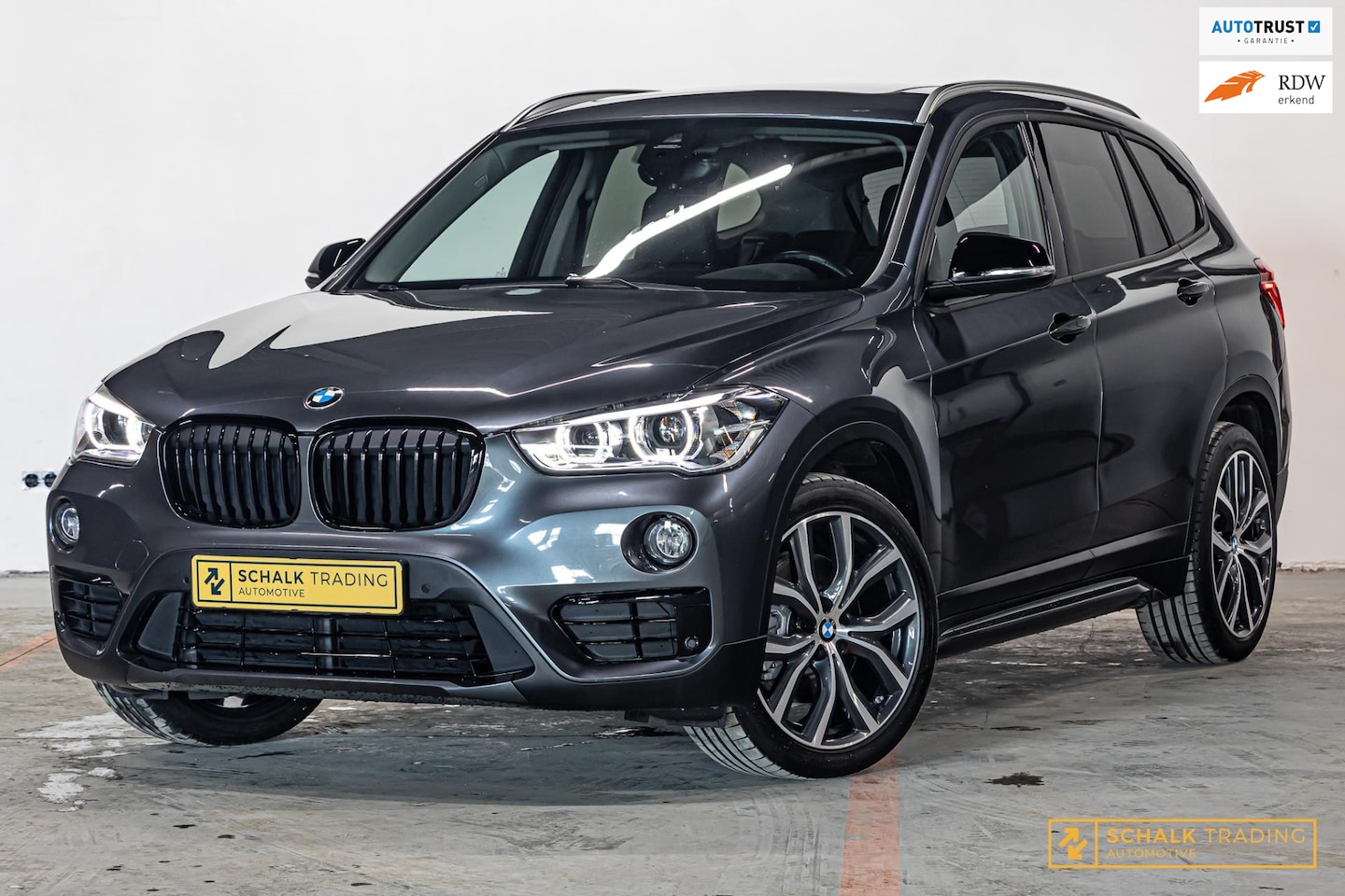 BMW X1 - SDrive20i Executive|Cam|Pano|E-stoel|Acc|H&K|Stoelver - AutoWereld.nl