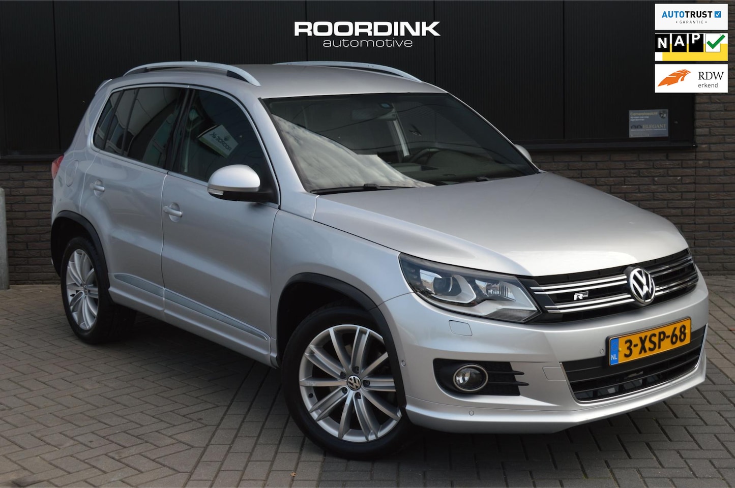 Volkswagen Tiguan - R-Line|4Motion|Leder|Camera|Led/xenon - AutoWereld.nl