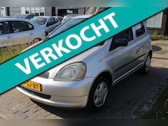 Toyota Yaris - 1.3-16V VVT-i Sol 5-deurs APK 08-2026 Nieuwstaat Elec. pakket NAP