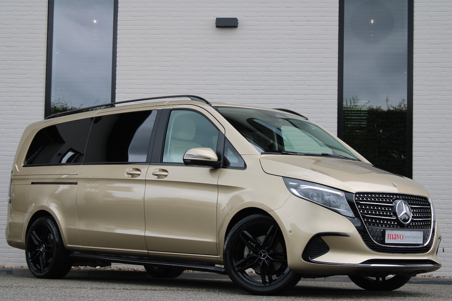 Mercedes-Benz V-klasse - 250d / DC / XXL / 4-Matic / New Model / 2x Schuifdeur / 360 Camera / Vol Opties / NIEUWSTA - AutoWereld.nl