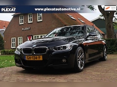 BMW 3-serie Touring - 320i Executive Aut. | M-pakket | Panorama | Led | Lichtmetaal | Eerste Eigenaar | NL. Auto