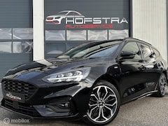 Ford Focus Wagon - 1.0 EcoBoost ST Line Navi Winterpack 18inch