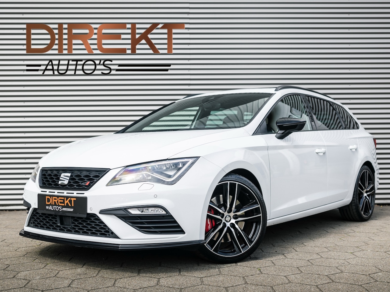 SEAT Leon ST - 2.0 TSI CUPRA 300 PANO CAMERA KEYLESS SEATSOUND - AutoWereld.nl
