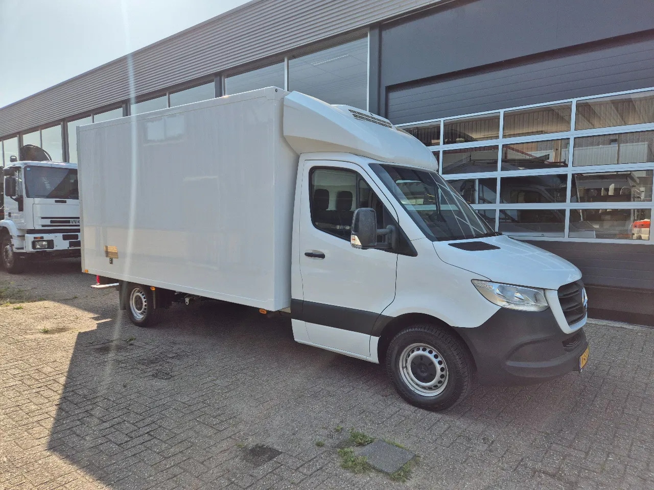 Mercedes-Benz Sprinter - 316 CDI Kuhlkoffer Thermoking V300MAX st 230V Euro 6D (4) - AutoWereld.nl